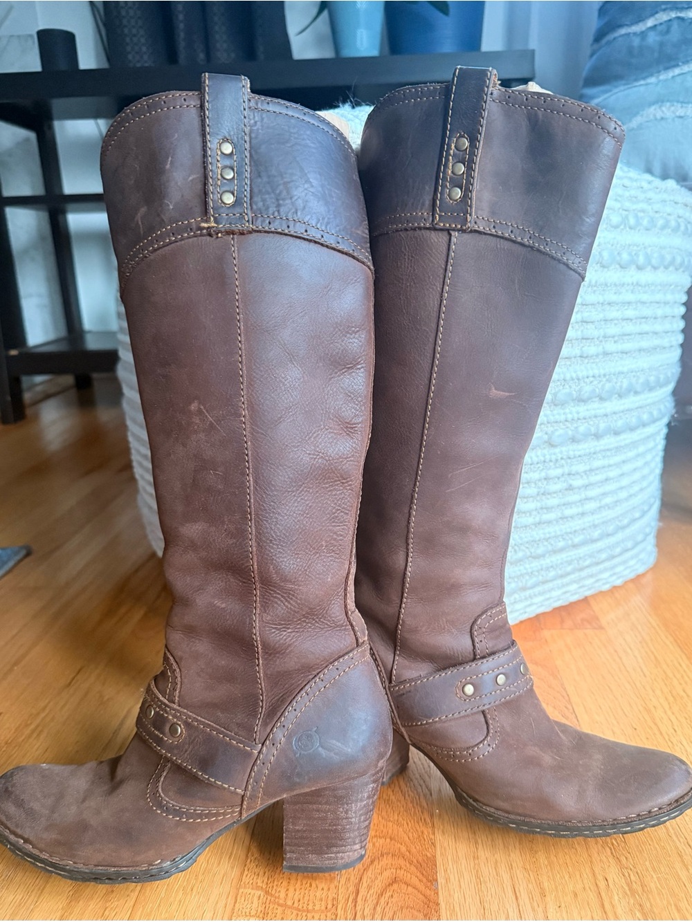 Børn W62173 Brown Leather Knee High Studded Harness Boots – Block Heel Size 7